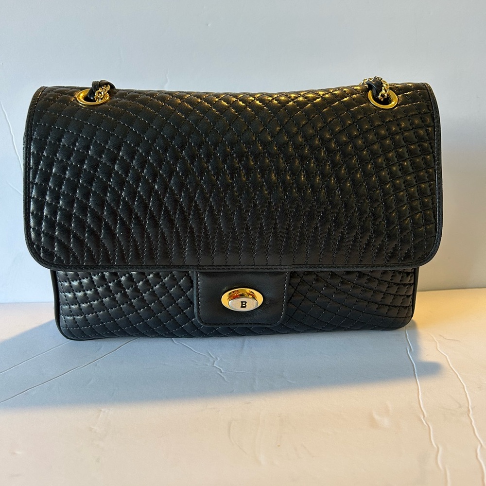 Bally Elegant Black Quilted Shoulder Bag